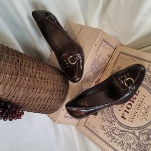 Circa Joan & David brown patent leather heels shoes pumps 8M